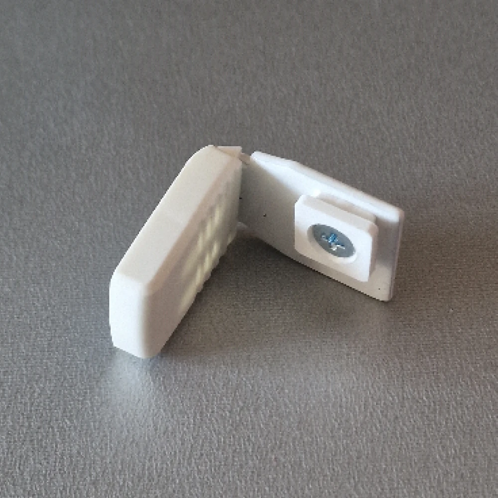 Kątowniki do plis z zaślepką